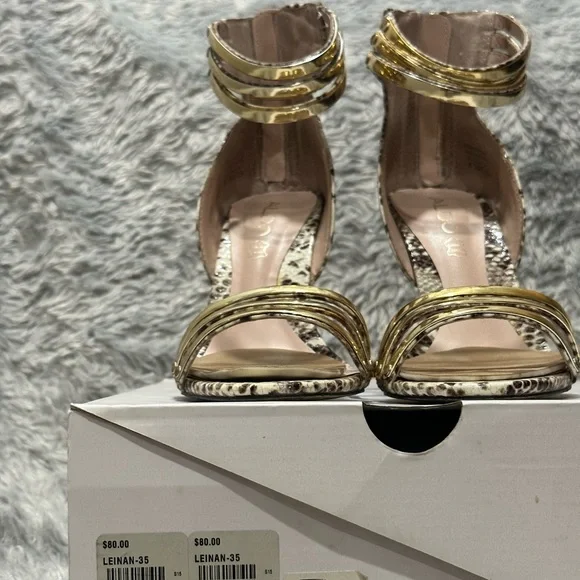 ALDO “Snakeskin” Leinan ankle strap Heels, Size 8, with back zipper - Picture 6 of 7